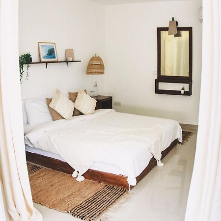 Hotel Twin Palms Surfhouse Thulusdhoo Zewnętrze zdjęcie